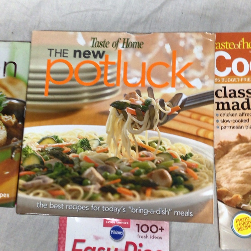 Taste of Home The New Potluck Cookbook - Orange and Green Cover